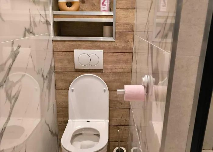 Leone Rénové à 500m De La Appartement *